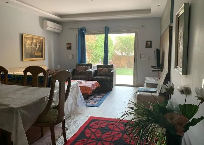La Vista Topaz Sokhna - Garden With Jacuzzi & Private Entrance, On The Pool & Near The Ain Sukhna